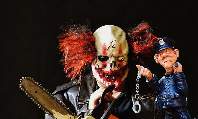 Czy podawanie imienia i nazwiska jest karalne?